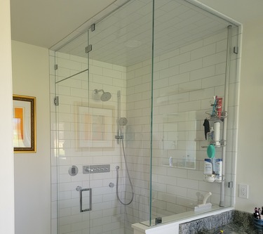Photo of a steam shower as part of a bathroom remodel in Ann Arbor.